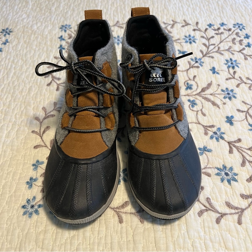 Sorel Womens Out N About Ill Classic Waterproof Booties